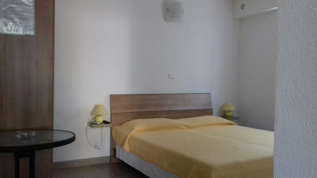 Studio Rocco Novigrad Istria Exteriör bild